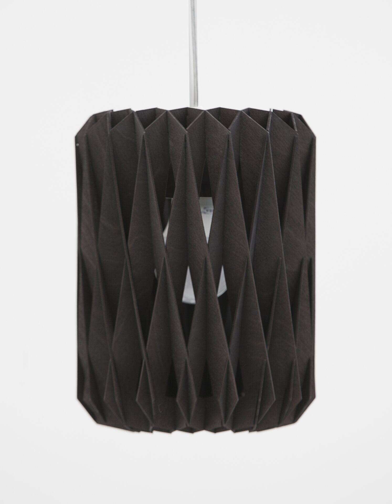 Showroom Finland Pilke 18 -riippuvalaisin Musta