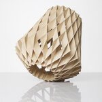 Showroom Finland Pilke 28 -pöytävalaisin Luonnonvärinen puu