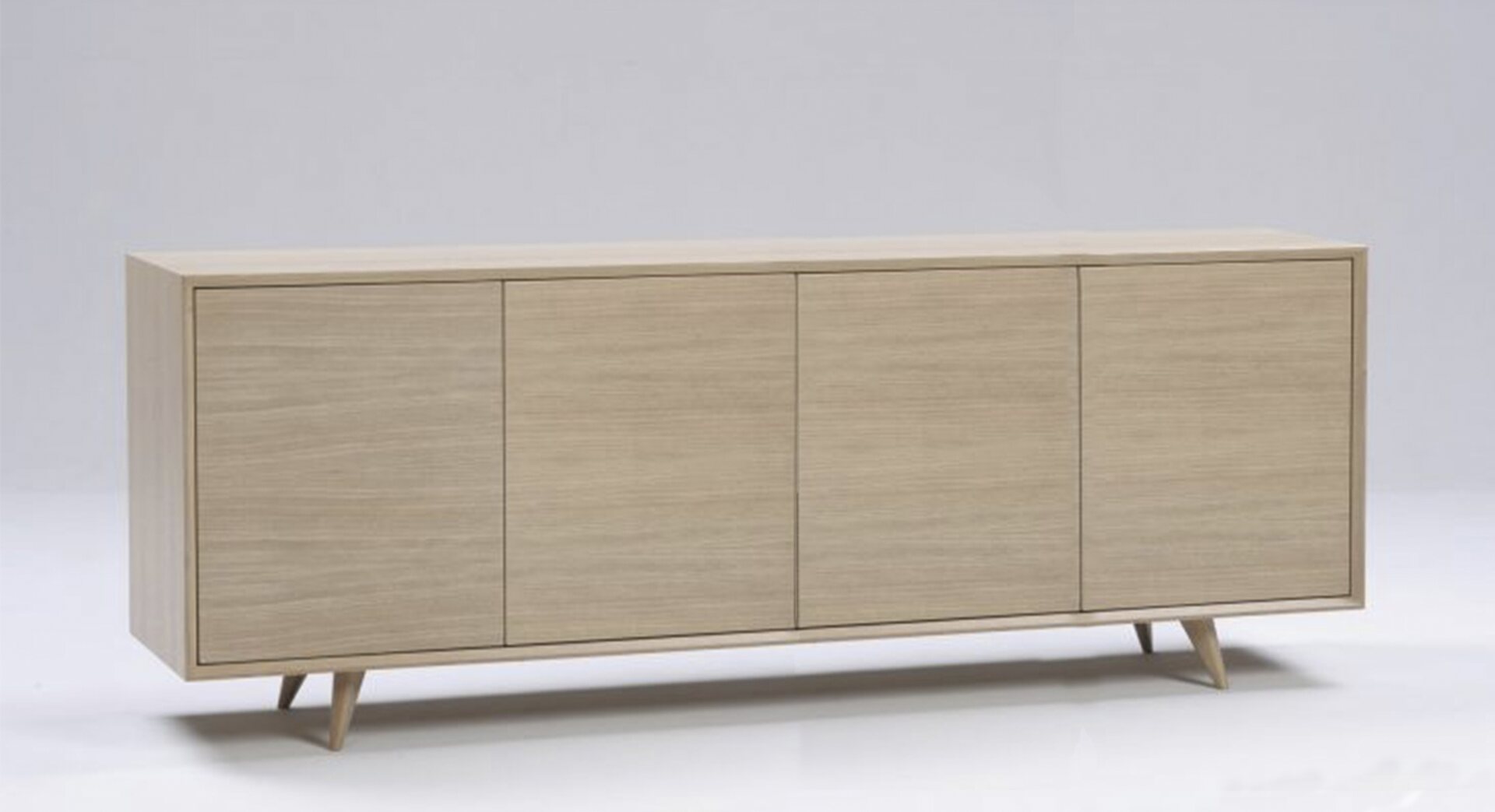 Jalo-senkki 240 cm leveä 4 puuovea