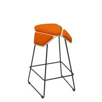 MyKolme design ILOA+ Bar -bar stool, natuurlijke kleur berk / oranje stof