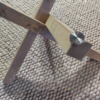 Flying Carpet Punos coffee table, beige / klar glas