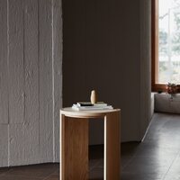 Made By Choice Airisto-stool/Side table, natürliche Farbe Asche