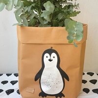 Enjoy Your Life By Demi Penguin-basket, brown