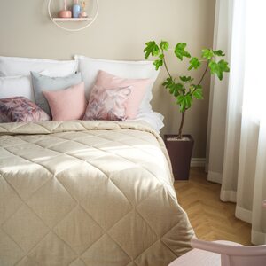 Lennol Oy Livia bedspread, Light beige