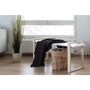 Luoto bench