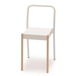 Vivero La Table -tuoli puisilla etujaloilla