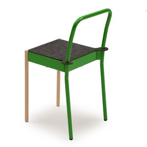 Vivero La Table -tuoli puisilla etujaloilla ja huopaistuimella