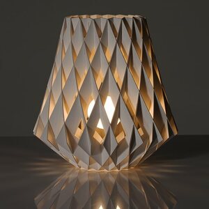 Showroom Finland Pilke 28 -pöytävalaisin