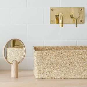 Woodio Cube40 bowl basin to be installed on a level