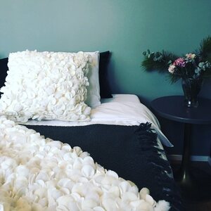 Satu Nisu Design Valkoinen viltti