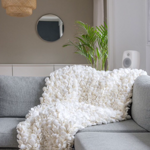Satu Nisu Design Valkoinen viltti