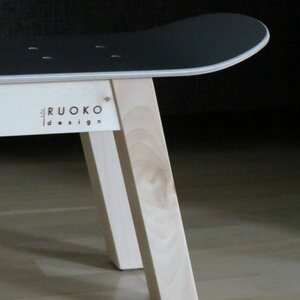 RUOKO Design SK8-penkki, musta